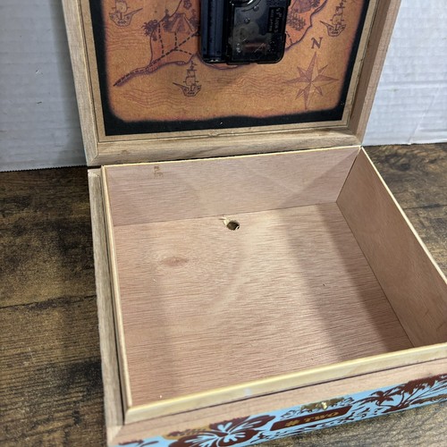 Oscar Valladares Island Jim #Two Wooden Cigar Box Custom Clock - Unique - Notes - Picture 13 of 13
