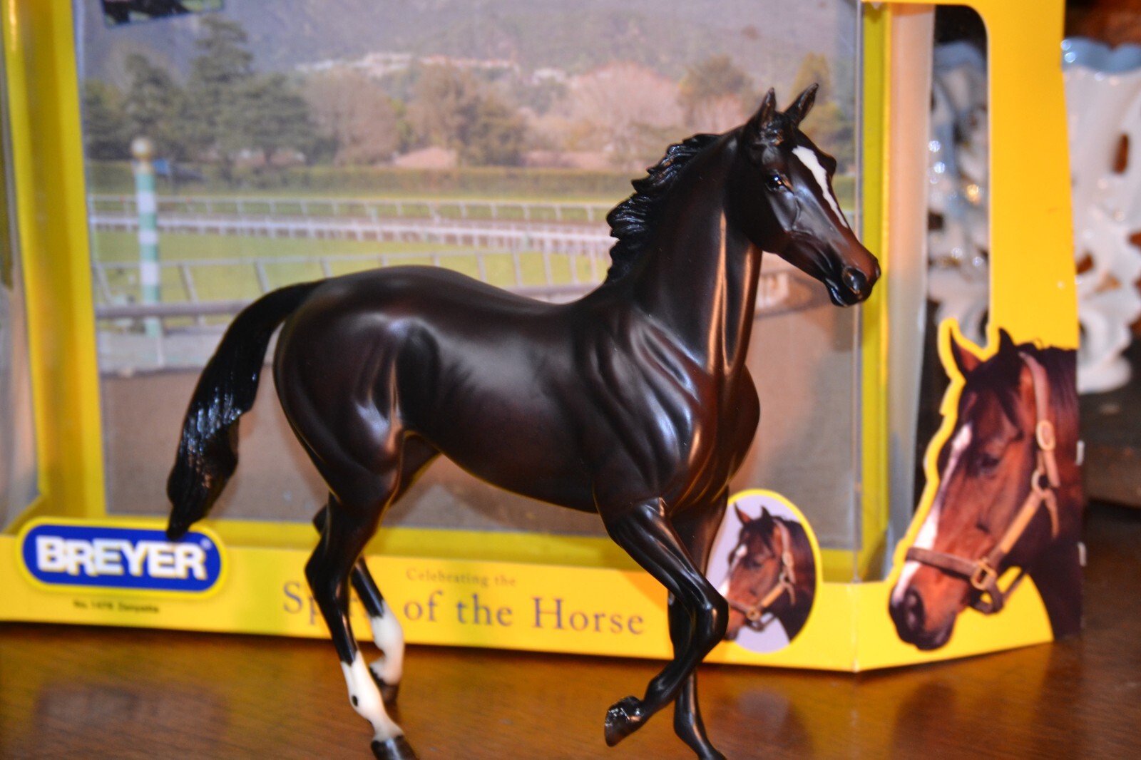 Traditional BREYER Zenyatta 1478 Spirit of the Horse Displayed ONLY