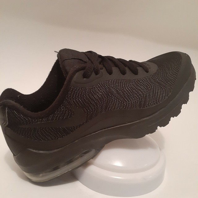 air max invigor 2017