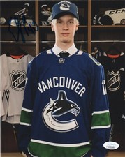 Vancouver Canucks Elias Pettersson Signed Autographed 8x10 NHL Photo JSA COA #6