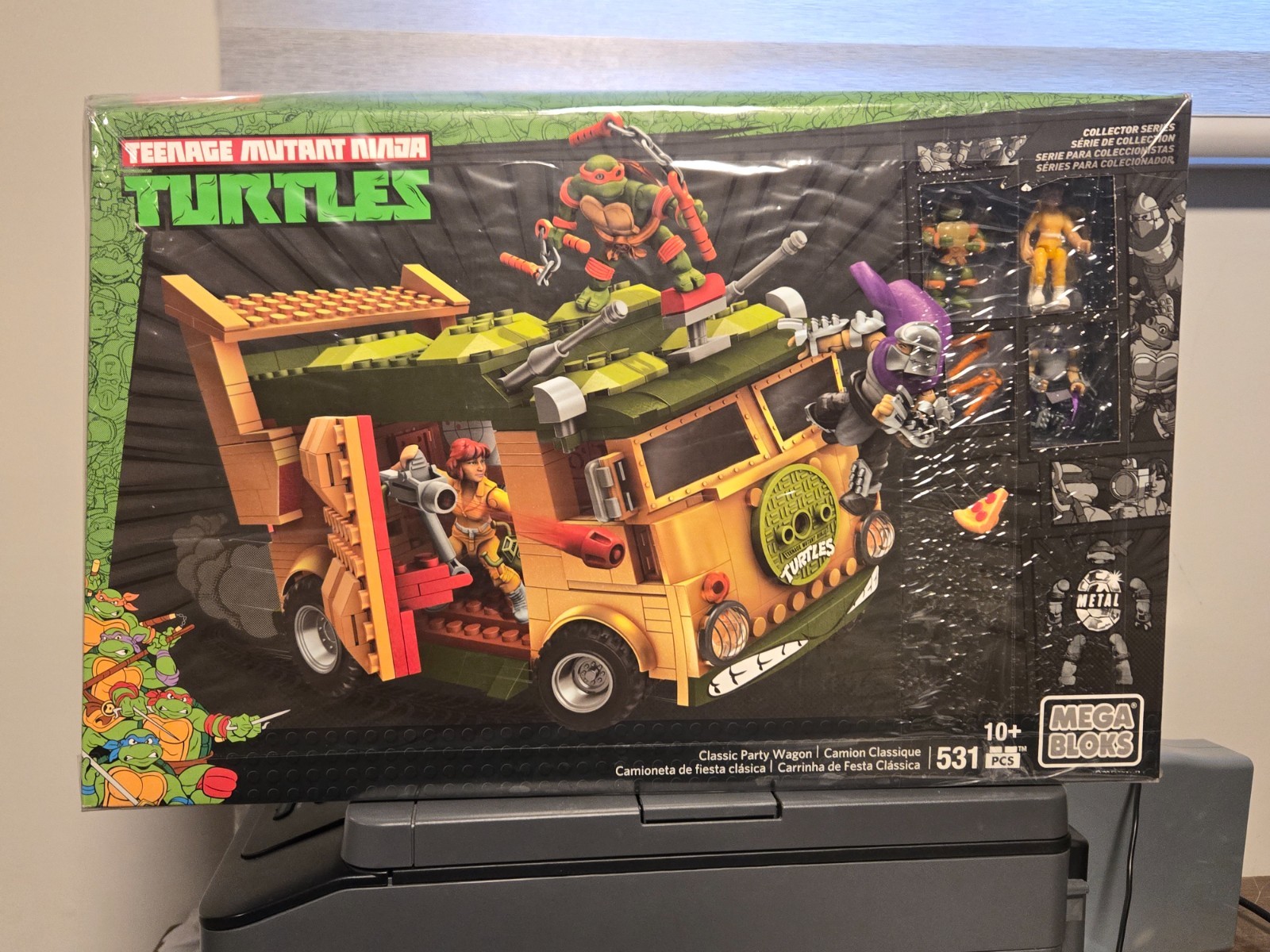 Mega Blok Collector Series Ninja Turtles Classic Party Wagon 531 pieces MISB