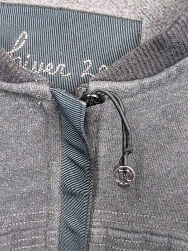 Lululemon Hiver 2013 Damenjacke mit durchgehendem Reißverschluss grau Größe 12 - Bild 3 von 7