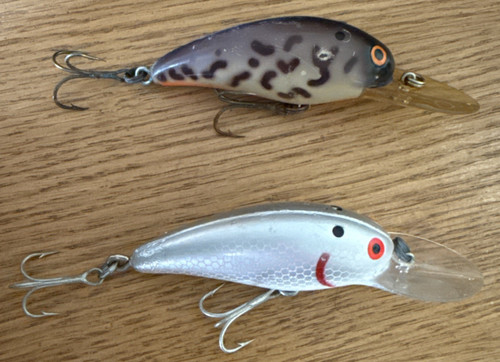 Lot of 2 - Vintage Bomber Model A 3A Fishing Lures • Screwtal • 3"