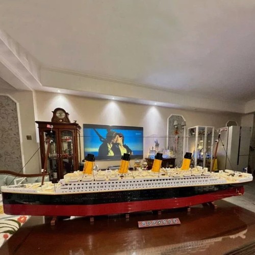 Titanic 10294 Model Building Blocks Toy Gift Set MOC Creator Style 9090pcs - Picture 4 of 16