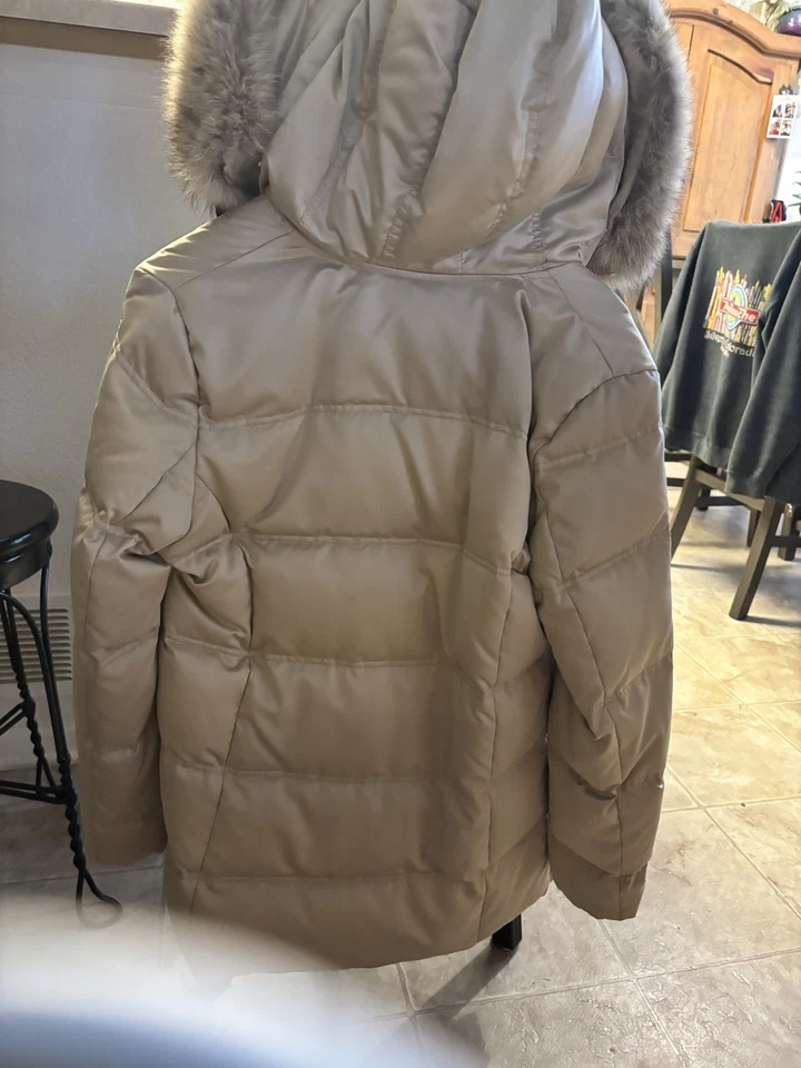 Coach Coyote Face Fur. Very Warm - Medium - Image 3 of 4