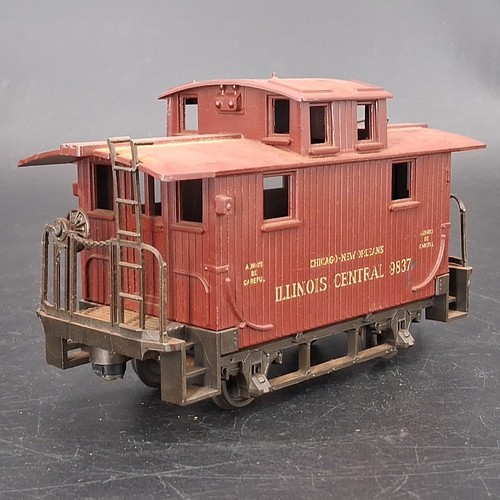 AHM Rivarossi Spur O 9837 Bobber Caboose Illinois Central Chicago New Orleans  | Zustand: Used