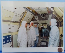 NASA press PHOTO STS-42 Space Shuttle DISCOVERY Crew IML-1 Microgravity