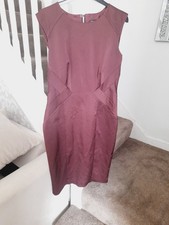 Ladies Burgundy Dress SiE 12