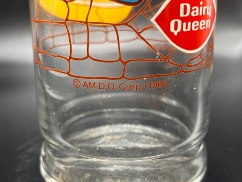 DAIRY QUEEN 16 ONZAS VIDRIO DE 1988 PATRÓN VIDRIERAS NUEVO STOCK ANTIGUO - Imagen 4 de 7