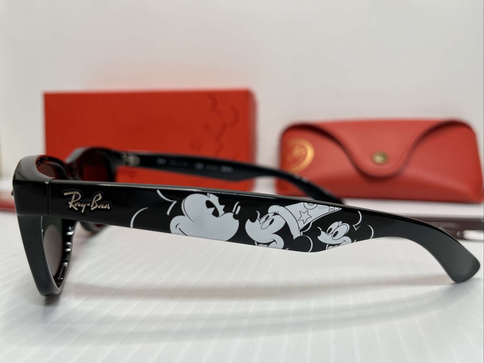 ray ban erika black