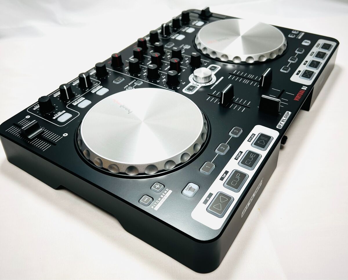 Reloop Digital Dj Controller Beatmix With USB cable & CD-ROM Reloop Digital Dj Controller Beatmix With USB cable & CD-ROM