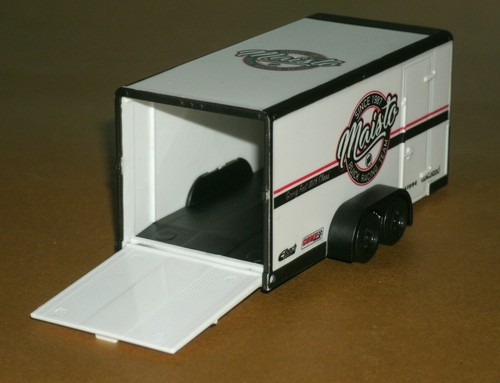 1/64 Scale Car Trailer with Ramp Plastic Model Accessory (Buick Hauler) Maisto - Picture 3 of 8