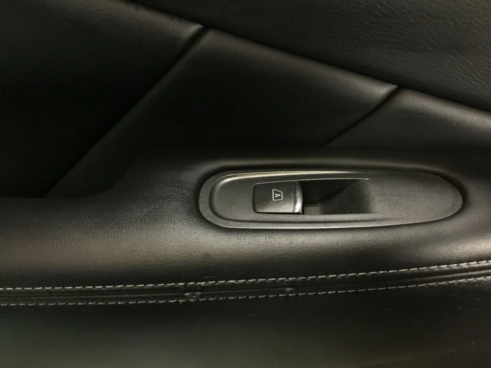 Panel de moldura de puerta trasera izquierda interior Infiniti Q50 14-15 OEM E  Foto 3 de 4