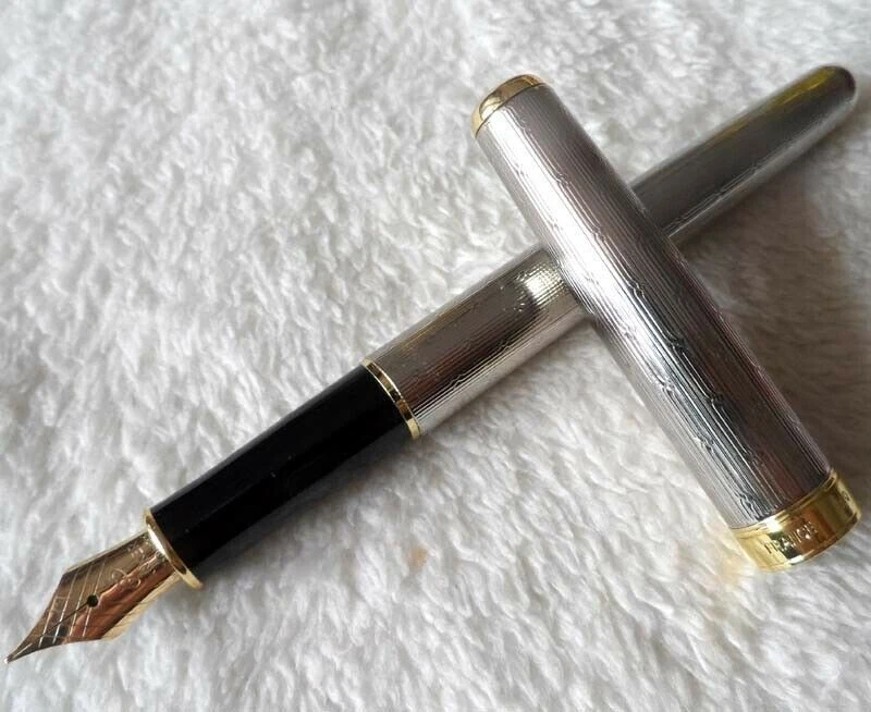 Pluma Estilográfica Buen Gris Estrella/Dorado Clip Parker Sonnet Serie Fino (F) Plumín Sin Caja Foto 4 de 4