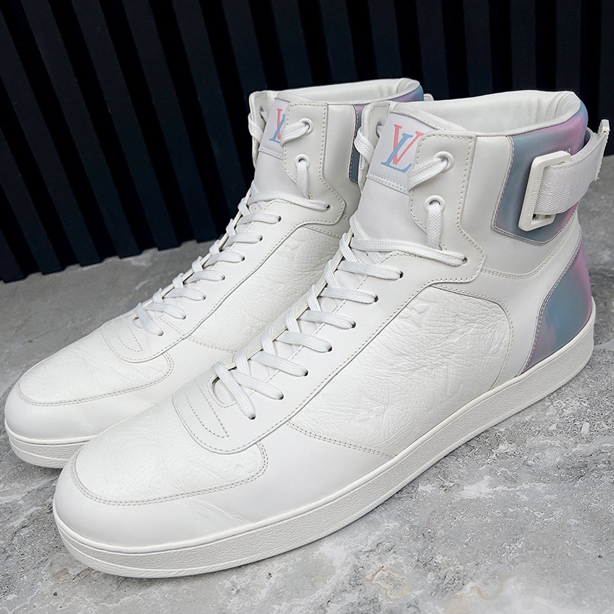 Louis Vuitton Rivoli White Brown Men Sneaker, 9.5, 10.5 US, w/receipt Louis Vuitton Rivoli White High Top CLEAN Strap Sneaker  main image 3