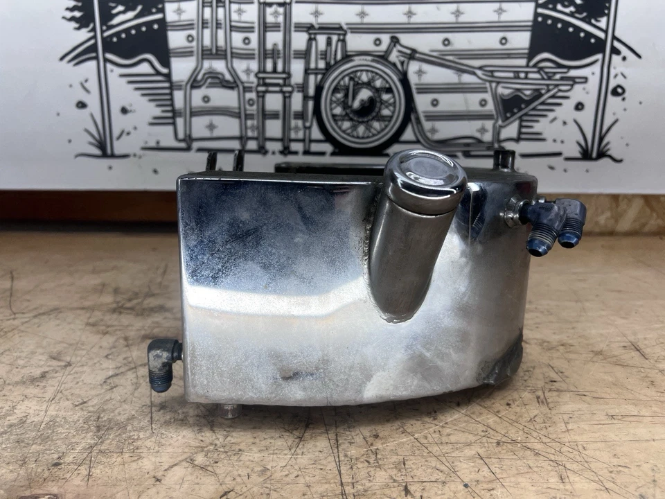 Tanque de aceite cromado Paughco 746C para marcos de 5 velocidades Harley Davidson  Foto 4 de 4