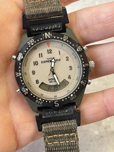 Timex Expedition Digital Vintage Quartz 50 Indiglo Day Date Watch FO 941