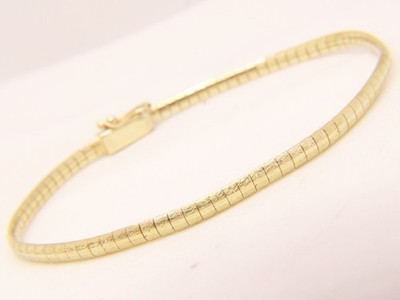 Beautiful Vintage 14 K Half Round Side Textured 7  Italian Bracelet