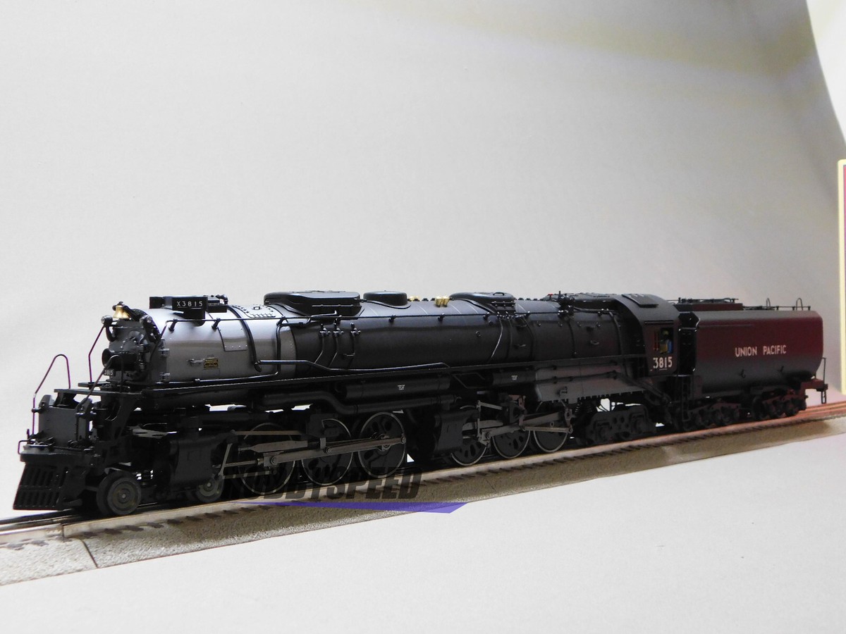 LIONEL UNION PACIFIC UP LEGACY CHALLENGER #3815 STEAM ENGINE O