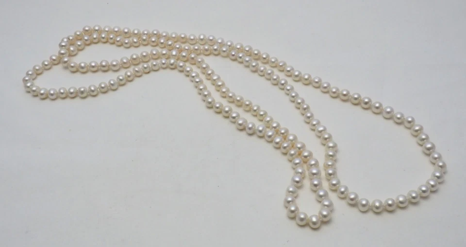 Vintage retro very long imitation 8mm shell pearls flapper Gatsby necklace  - Image 2 of 4