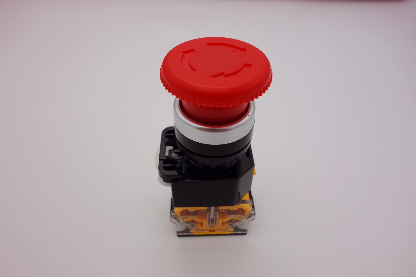 1PC 22mm Twist Release Emergency Stop Mushroom Push Button Switch with 35mm Head LA38