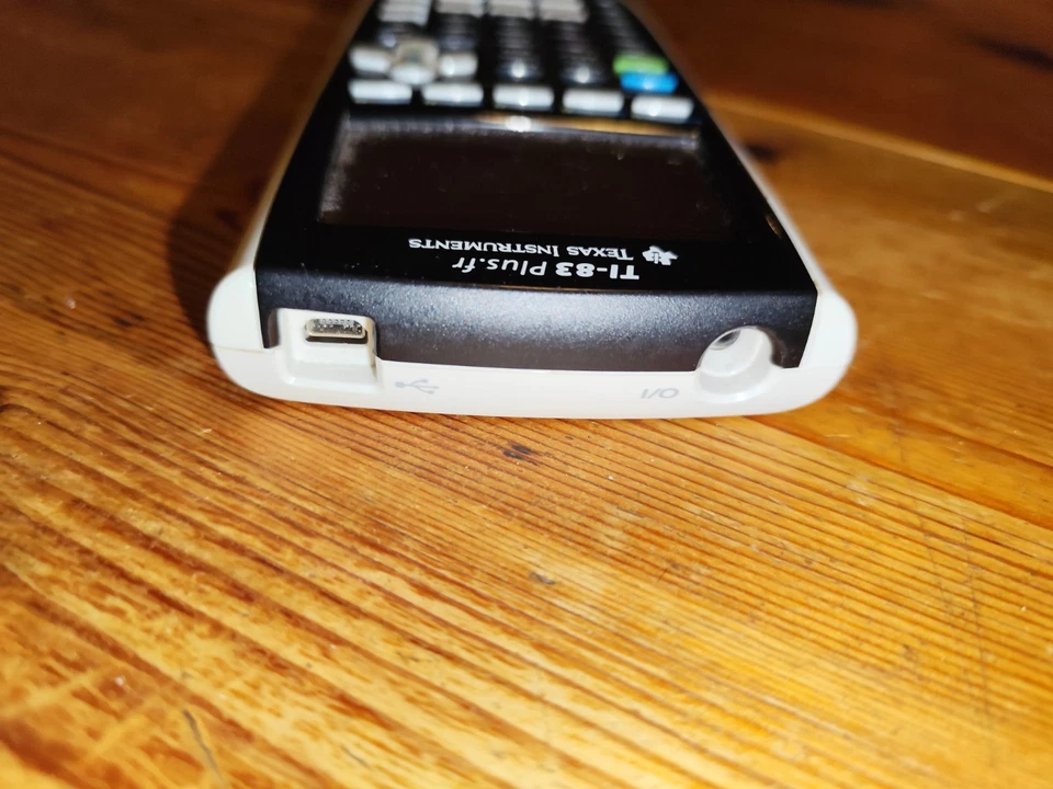 Calculatrice Graphique Programmable Texas Instruments TI-83 Plus.fr - Photo 4/4