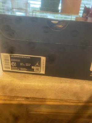 Air Jordan 6 Retro Sneakers Size 65y Boys  Haven t Been Use Yet