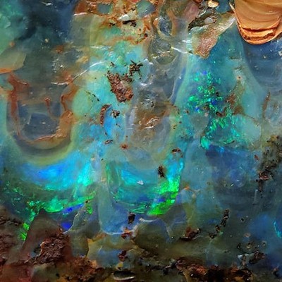 VERY FINE AUSTRALIAN OPAL ON MATRIX 272 GRAMS