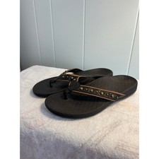Vionic Vanessa leather thong sandals size 8
