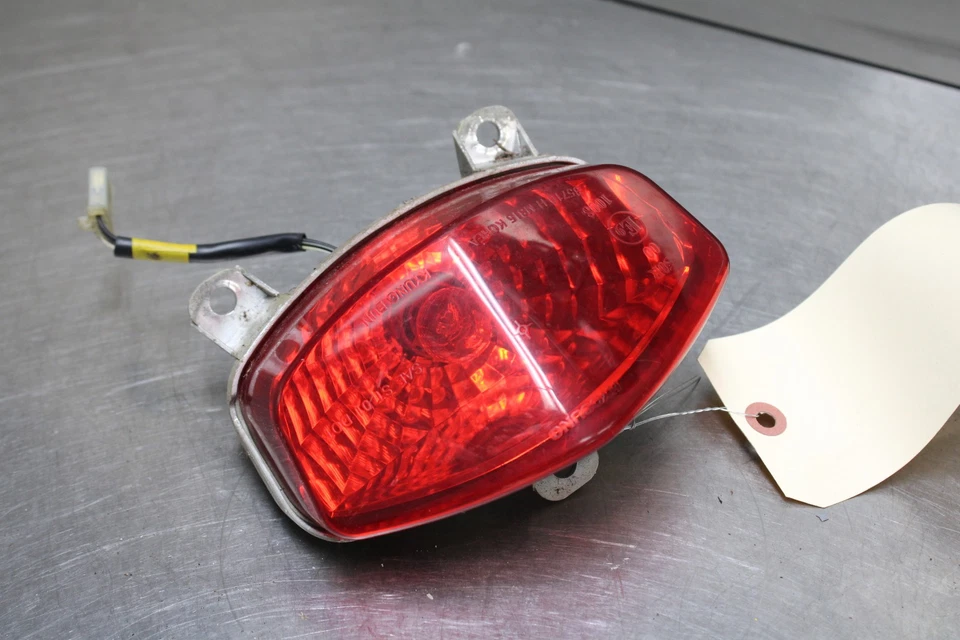 06-09 HYOSUNG GT250R REAR TAIL TAILLIGHT BACK BRAKE LIGHT Foto 3 de 4
