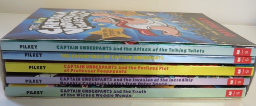 The Captain Underpants Collection Book 1 2 3 4 & 5 by Dav Pilkey No Stickers - Foto 5 di 13