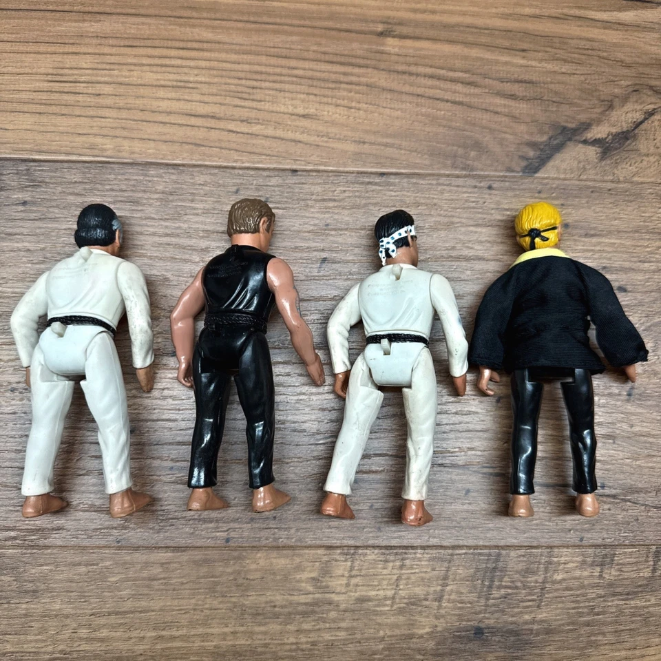 Lote de 4 figuras de acción de colección Remco 1986 Karate Kid Cobra Kai Miyagi LaRusso Foto 2 de 2