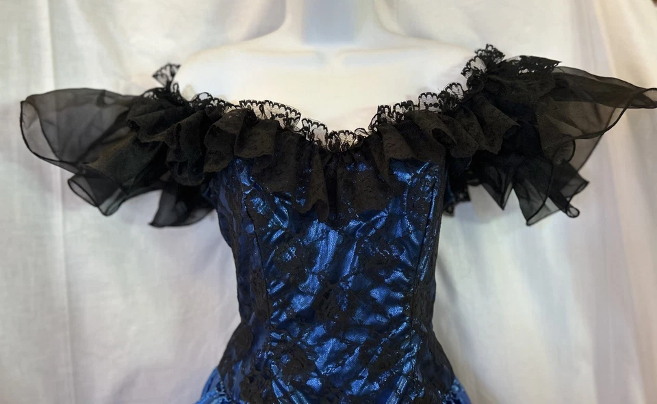 Vestido de graduación vintage años 80 Loralie azul metálico cojo caprichoso vampiro princesa bella Foto 4 de 4