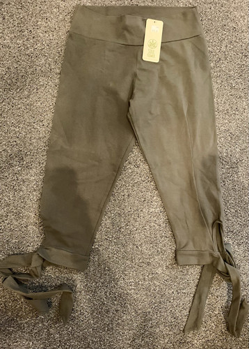 Soul Flower Gray Side Leg Tie Cropped Capri Pants Organic Cotton New NWT Boho