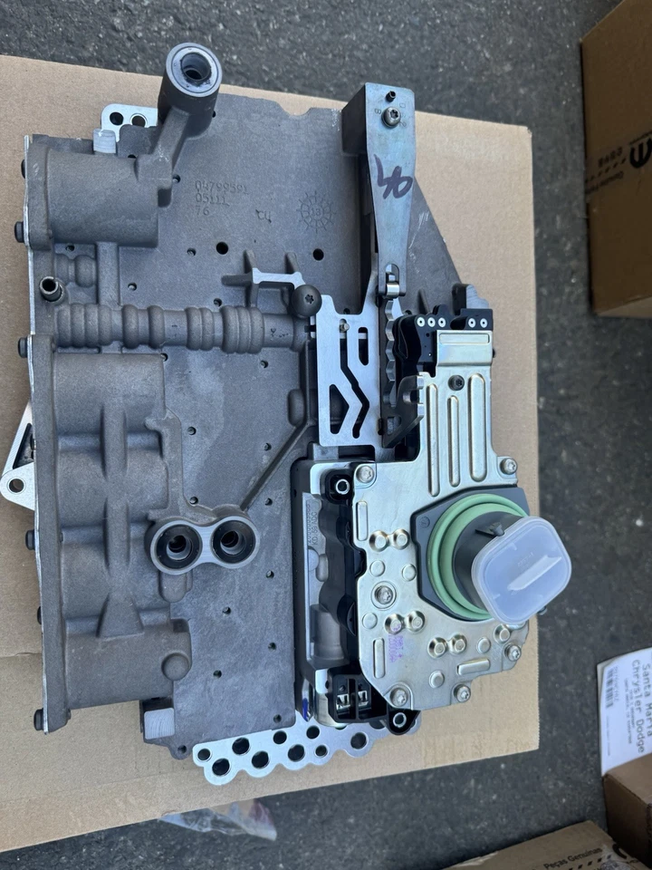 Genuine Mopar 2011-2018 Ram 2500 Front Valve Body Assembly 68033980AJ - Image 4 of 4