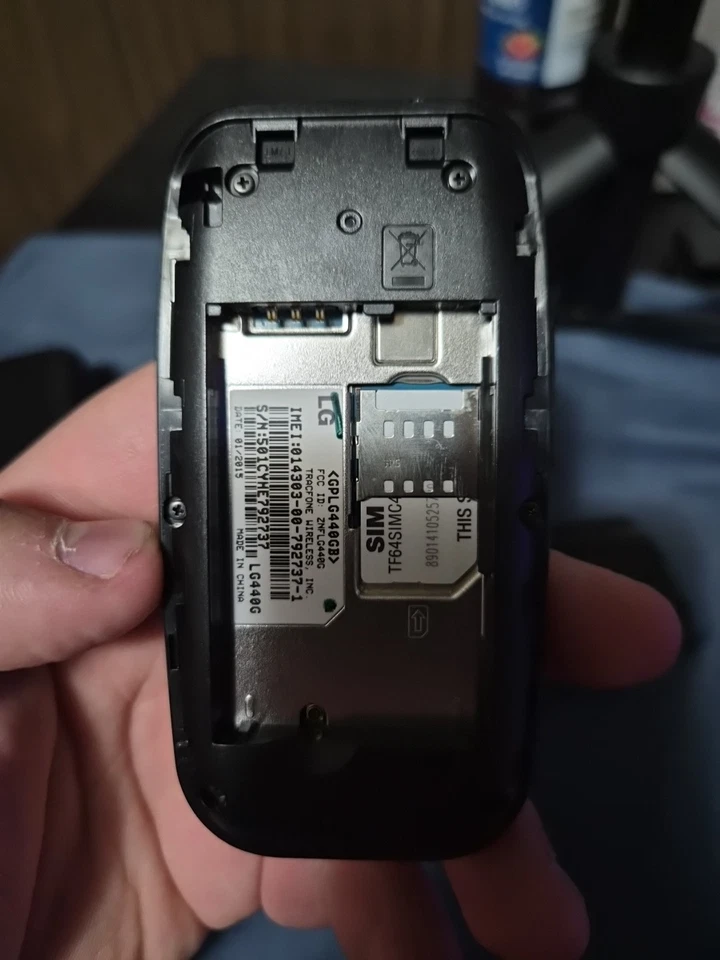 Teléfono Celular Abatible LG 440G TracFone Con Batería Probado Funciona No Borrado Foto 4 de 4