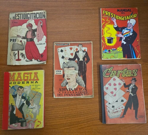 5 pulp magic book in spanish  RARE  (small size)