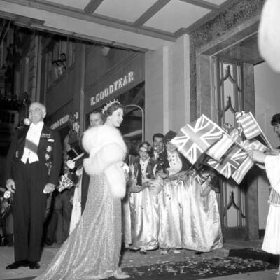 Royalty - Queen Elizabeth II - Claridge's, London 1963 OLD PHOTO