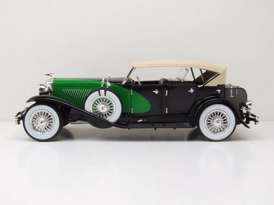 Duesenberg Softtop 1934 Nero Verde Modellino 1:18 Signature Models - Immagine 3 di 4
