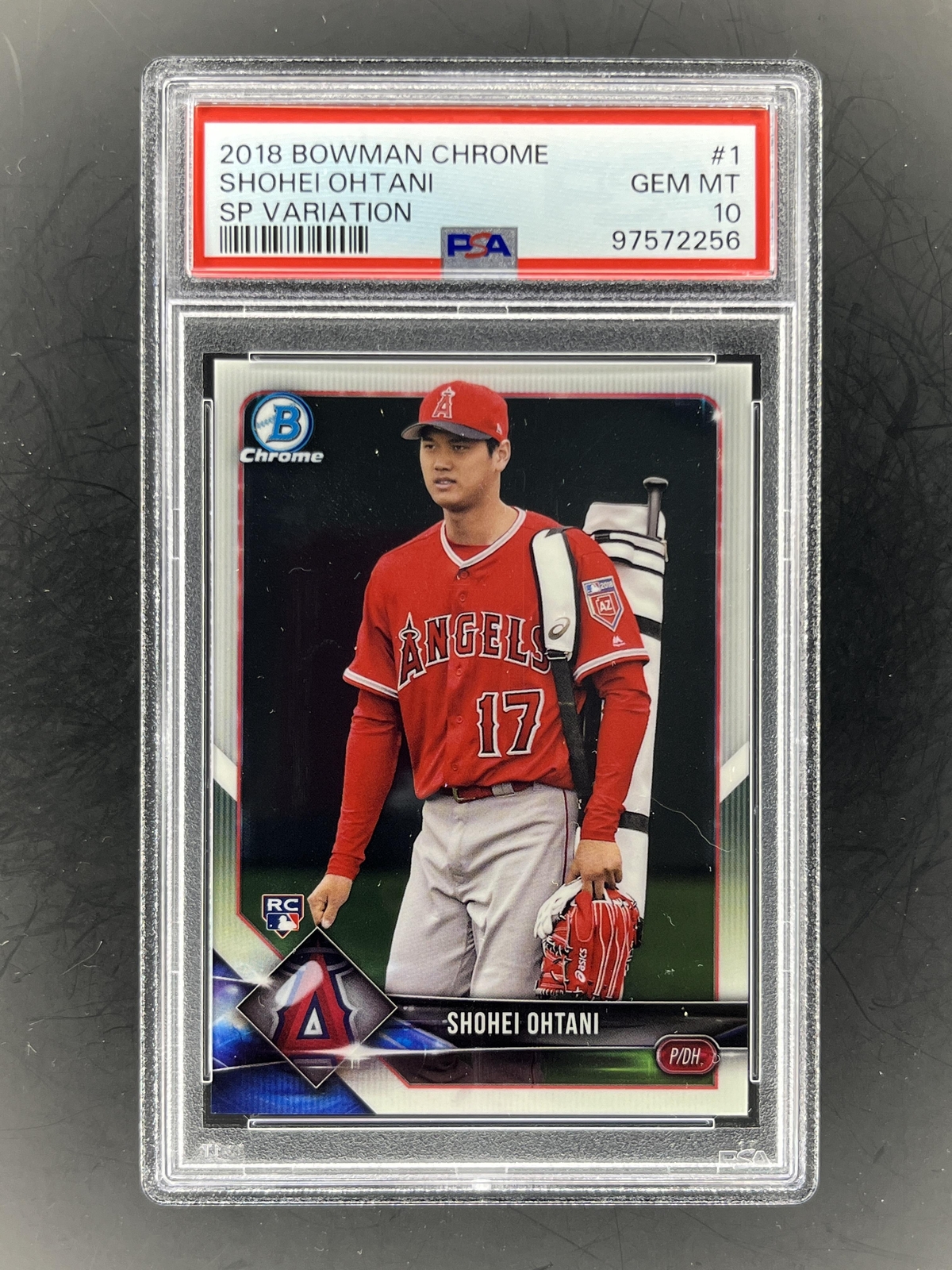 Shohei Ohtani 2018 Bowman Chrome #1 SP Variation (Carrying Shohei Ohtani 2018 Bowman Chrome #1 SP Variation (Carrying