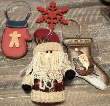 Primitive Rustic VTG Country Farmhouse Christmas Ornaments Lot Of 4