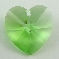 2 pieces 18mm Swarovski crystal heart pendant 6202 peridot