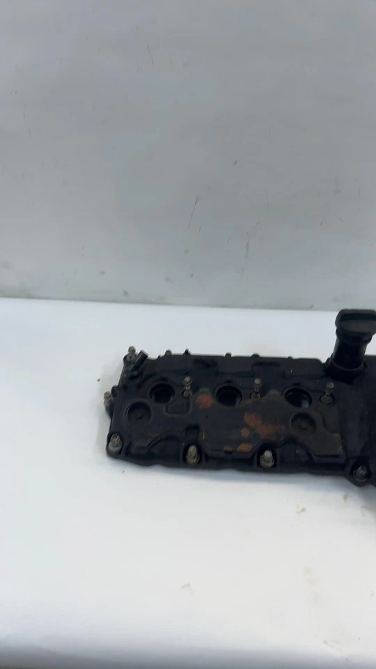 GMC Acadia 2009-14 cubierta de válvula izquierda Foto 3 de 4