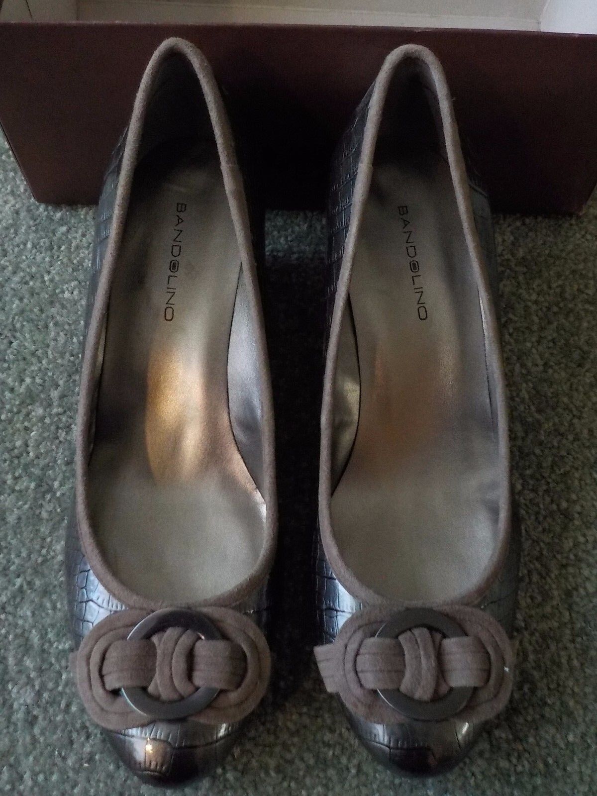 Bandolino Wedge Heel Metallic Shoes, Silvery Gray Snakeskin,  7 1/2 Med., New