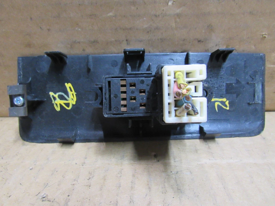 Interruptor de ventana eléctrica trasero derecho Nissan Pathfinder 2008 2009 2010 OEM 82960EA300 Foto 2 de 4