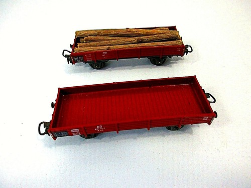 Lot De 3 Wagons Märklin HO – Époque 4 – Marchandises Et Voyageurs – Occasion