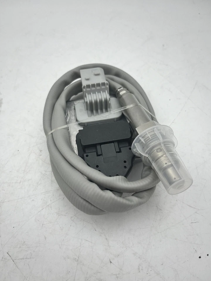 A0101532328 5WK97339A NOX Sensor Fits For Detroit DD13 DD15 DD16 Outlet Replace - Изображение 4 из 4