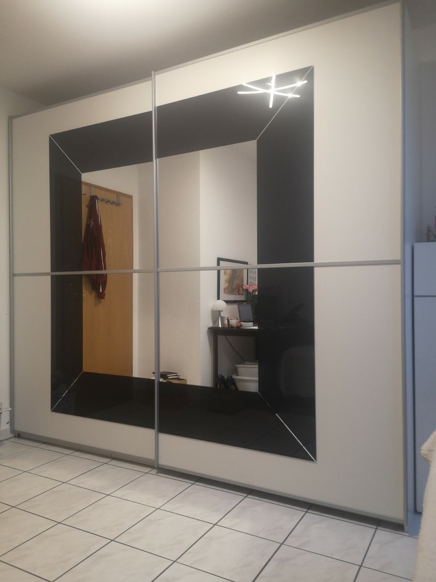 Kleiderschrank Weiss Schwarz Mit Spiegel Gross Und Geräumig