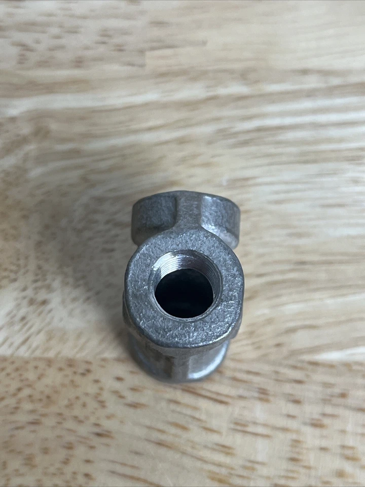 Quantity 10 - MB 304 SS Female Tee 1/8" FNPT, SS-2-T - New - Image 4 of 4