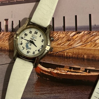 Fully White Womans Watch Working Tested Nurse Mates Quartz analog vintage
